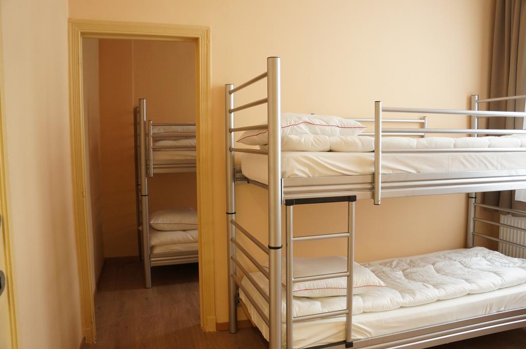 Es Hostel Saint-Gilles Екстериор снимка
