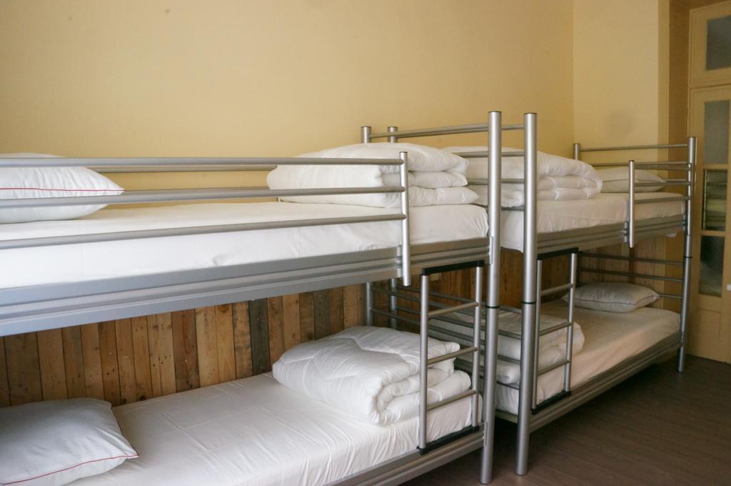 Es Hostel Saint-Gilles Екстериор снимка