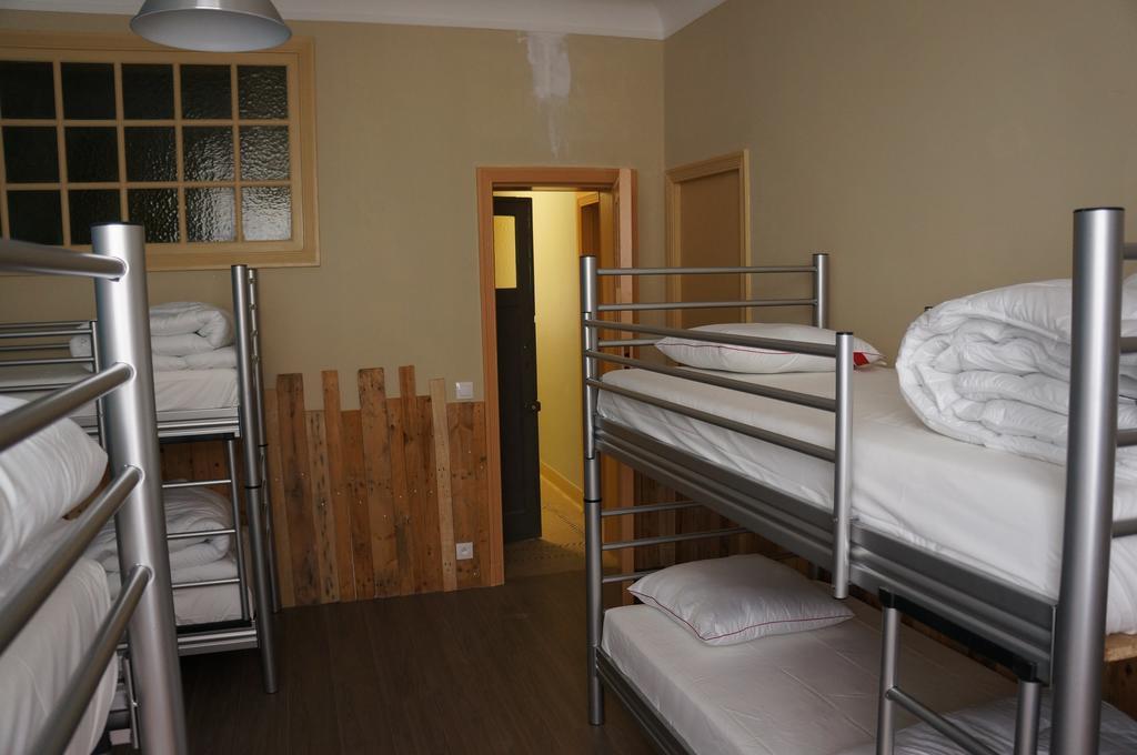 Es Hostel Saint-Gilles Екстериор снимка