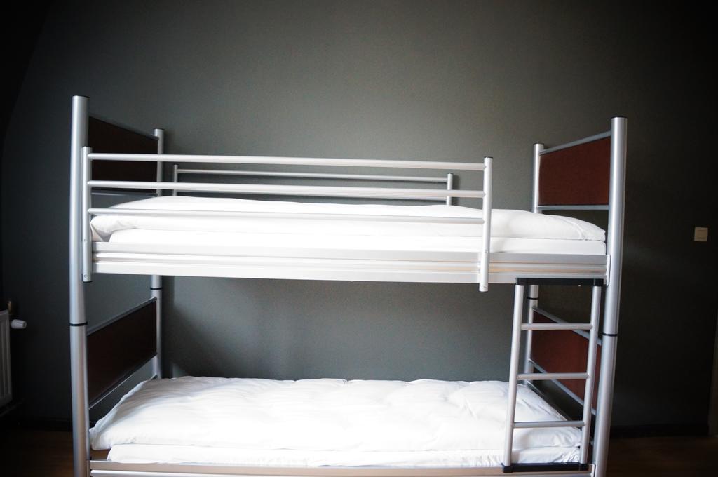 Es Hostel Saint-Gilles Стая снимка